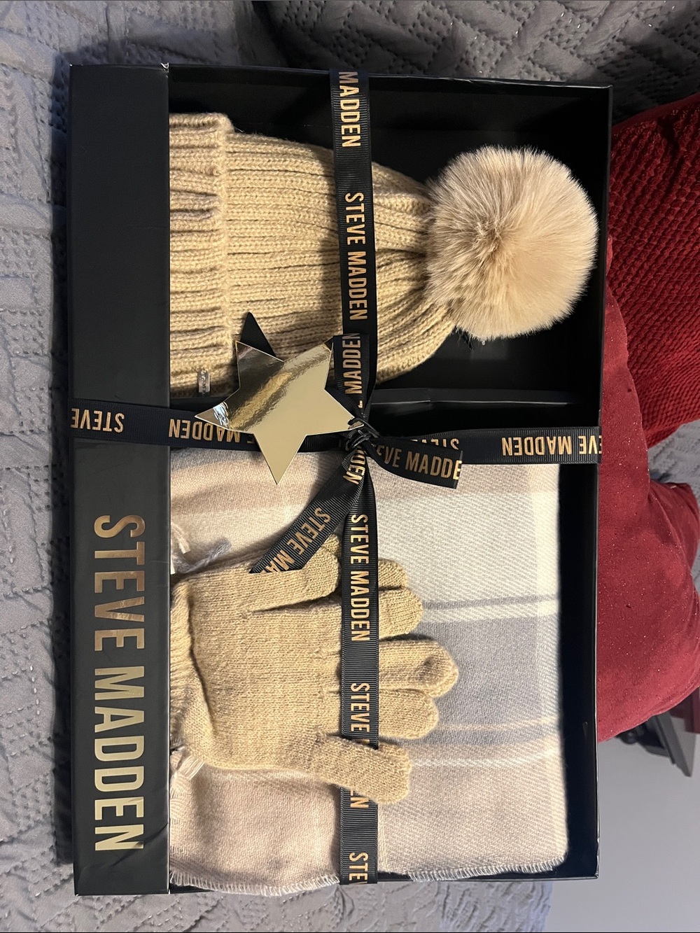 Steve Madden Neutral Beige Knit Hat, Gloves & Scarf Set